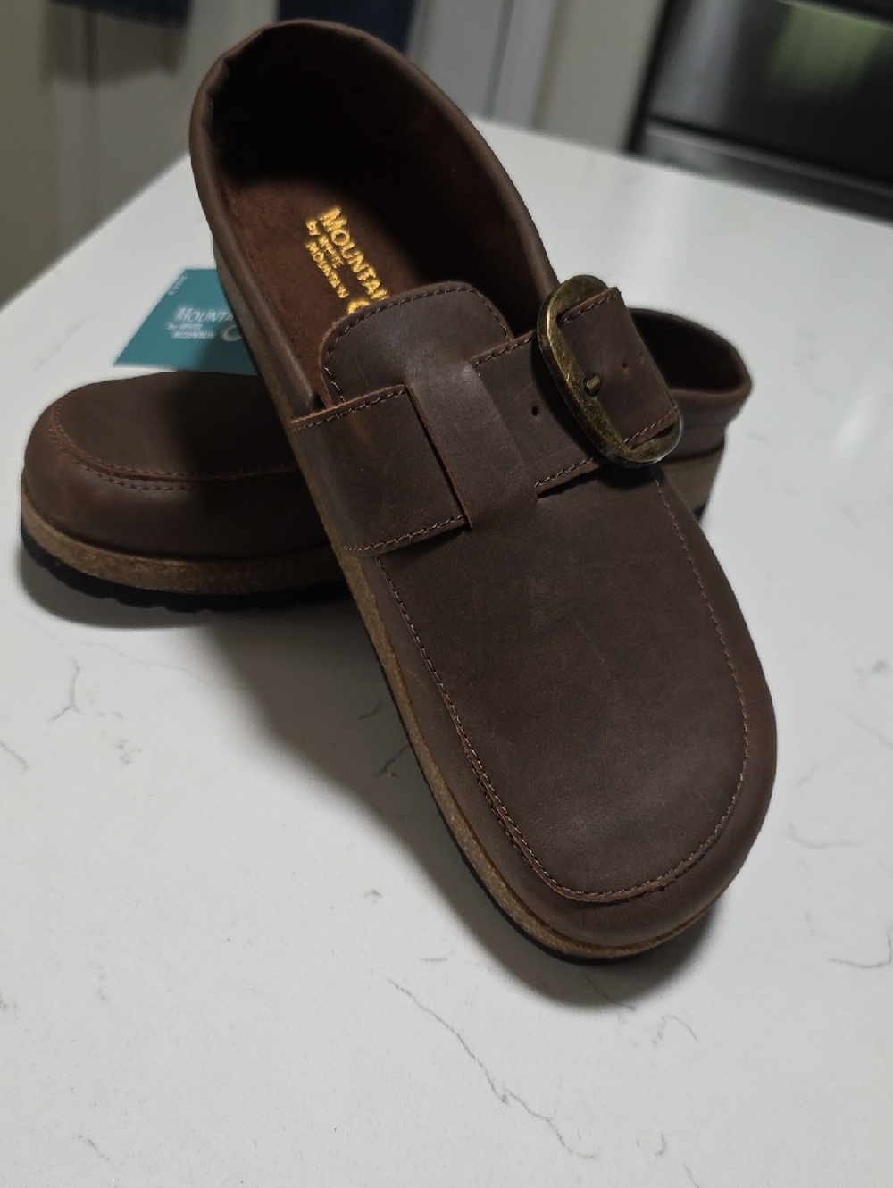 Mountain Sole NWT  Brown Leather Buckle Slip-On Loafers Size 8